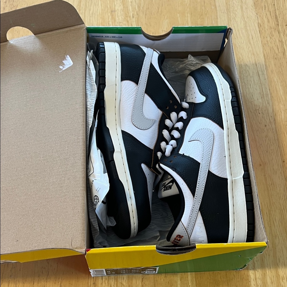 Nike SB Dunk Low OG QS Black and White Men's Shoes